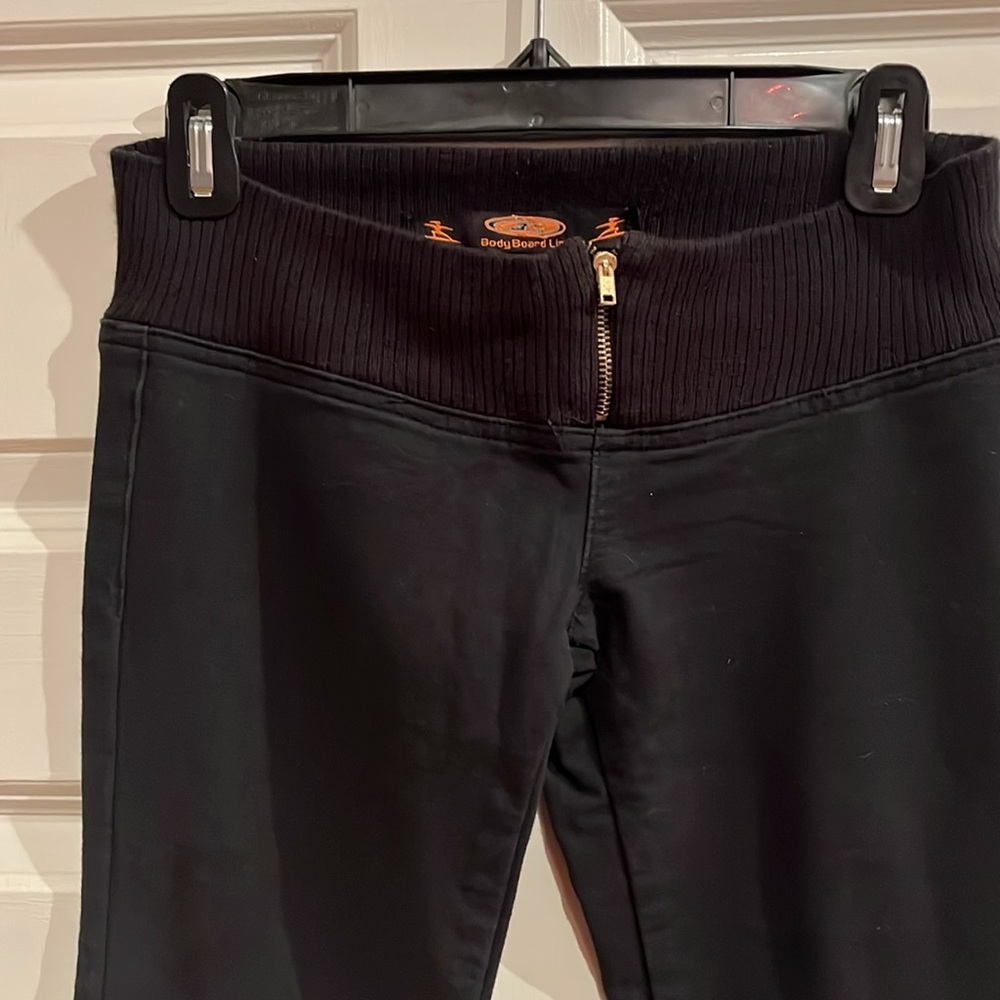 Elegant Black Flare Pants - Picture 2 of 5